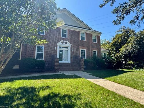 820 Spruce Forest Ct, Chesapeake, VA, 23322-7581 | Card Image