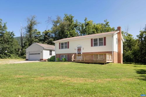 421 Newtown Rd, GREENWOOD, VA, 22943-1702 | Card Image