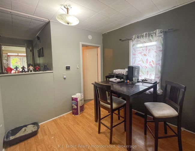 208 Hincks St, House other with 3 bedrooms, 1 bathrooms and 2 parking in Goderich ON | Image 9