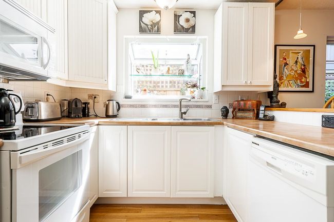 198 66 St, House other with 3 bedrooms, 1 bathrooms and 4 parking in Delta BC | Image 11