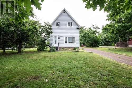 125 Elmwood Dr, Moncton, NB, E1A1X2 | Card Image