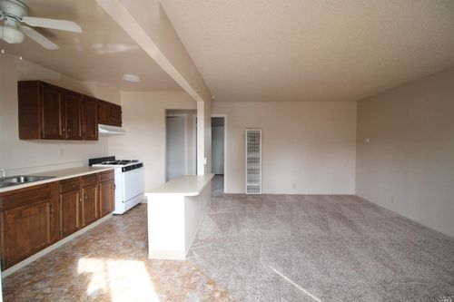 22-1567 Alamo Dr, Vacaville, CA, 95687-6018 | Card Image