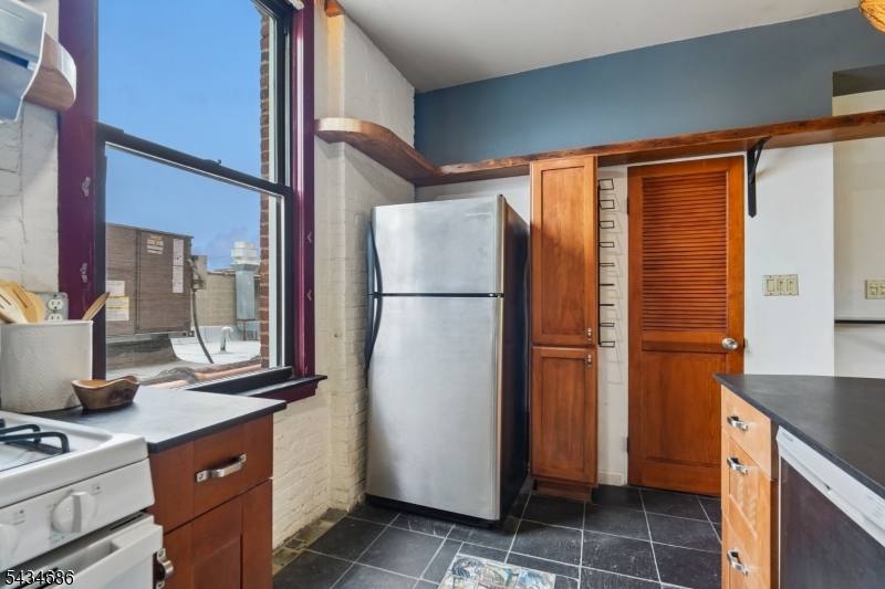 Residential in Newark City 4