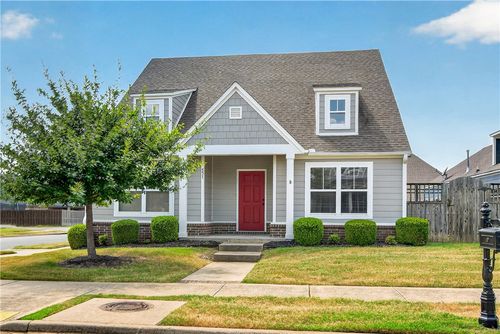 591 N Longfellow Ln, Fayetteville, AR, 72704-7538 | Card Image