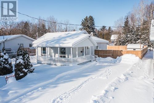 18 Tarbutt St, Bruce Mines, ON, P0R1C0 | Card Image