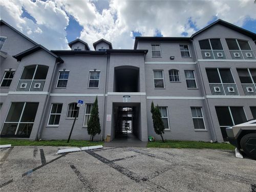 apt-201-5020 Sunridge Palms Dr, TAMPA, FL, 33617-1565 | Card Image