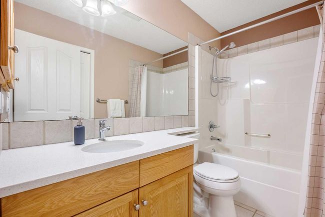 226 Everwillow Close Sw, House other with 5 bedrooms, 4 bathrooms and 4 parking in Calgary AB | Image 34