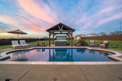 302 Amber Ln, Nevada, TX, 75173-0107 | Card Image