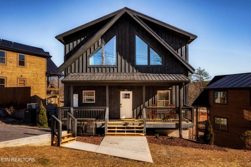 2852 Sequoia Rd, Pigeon Forge, TN, 37863-4241 | Card Image