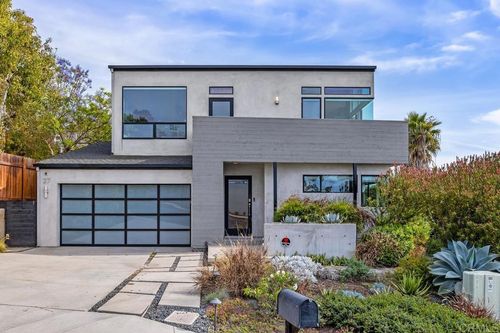 27 E E St, Encinitas, CA, 92024-3612 | Card Image