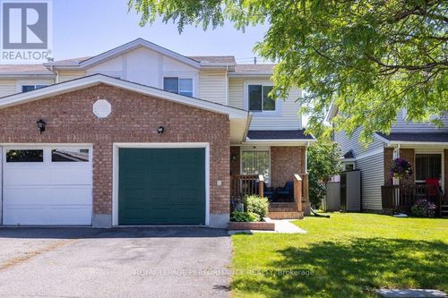 38 Burlington Cres, Ottawa, ON, K1T3K6 | Card Image