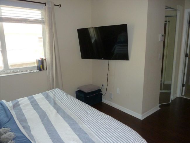 17050 Nw 22 Nd St, Townhouse with 3 bedrooms, 3 bathrooms and null parking in Pembroke Pines FL | Image 20