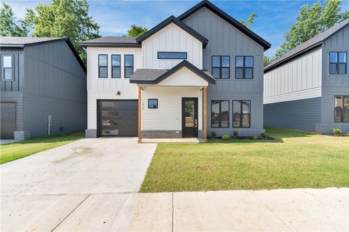 2616 W Berkeley Ave, Rogers, AR, 72758 | Card Image
