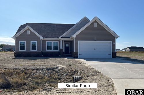 205 Pinewood Ave, Elizabeth City, NC, 27909-6333 | Card Image