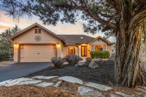 1966 Kingfisher Cir, Redmond, OR, 97756-9296 | Card Image