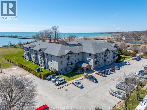 207-44 Robson Rd, Leamington, ON, N8H5E4 | Card Image