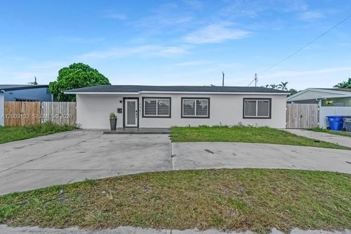 6941 Sheridan St, Hollywood, FL, 33024-3722 | Card Image