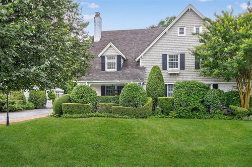 114 5th St, Garden City, NY, 11530-5925 | Card Image