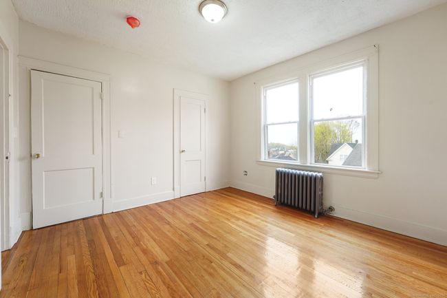 2 - 154 Easton Ave, Home with 2 bedrooms, 1 bathrooms and null parking in Waterbury CT | Image 11