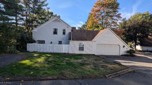 4389 Devonshire Dr, Boardman, OH, 44512-1026 | Card Image