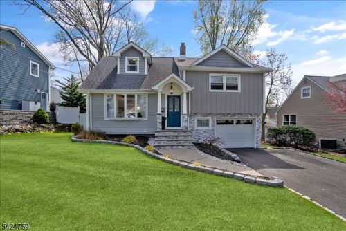 11 Westland Rd, Verona, NJ, 07044-2239 | Card Image