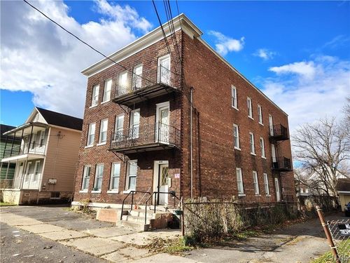 418 Bacon St, Utica, NY, 13501-1647 | Card Image