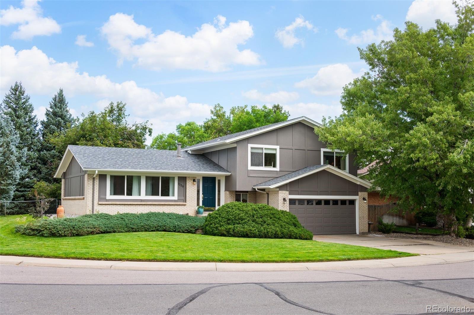 Ward Ct, Lakewood, CO 80228
