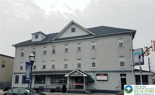 8-2050 Main St, NORTHAMPTON, PA, 18067-1300 | Card Image