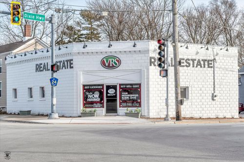 446 W Indiana Ave, Beecher, IL, 60401-3604 | Card Image