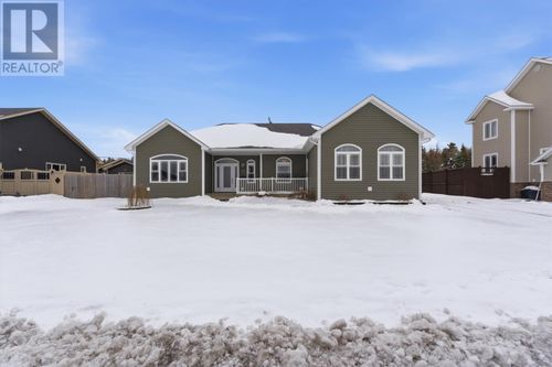 131 Harmsworth Dr, Grand Falls Windsor, NL, A2A2Y7 | Card Image