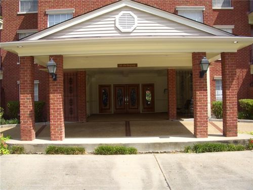 321-801 Rue Burgundy, Metairie, LA, 70005 | Card Image