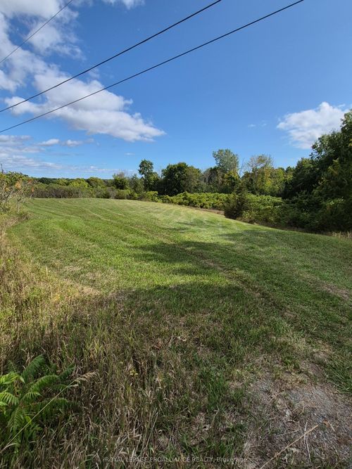 517 Downs Rd, Quinte West, ON, K8V5P6 | Card Image