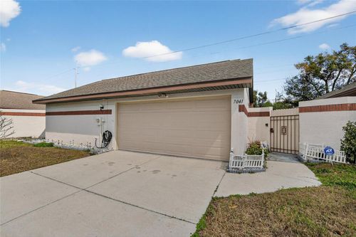7041 Silvermill Drive, TAMPA, FL, 33635 | Card Image