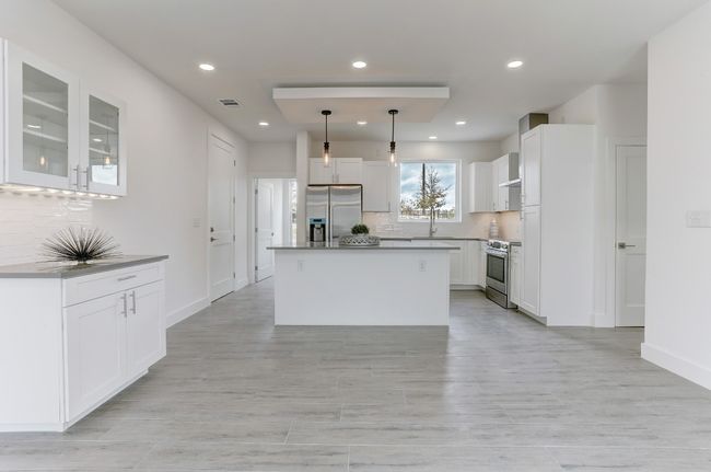 FLOOR PLAN B, EXAMPLE OF SELECTION OF A CONDO IN BUILDING 8. | Image 29