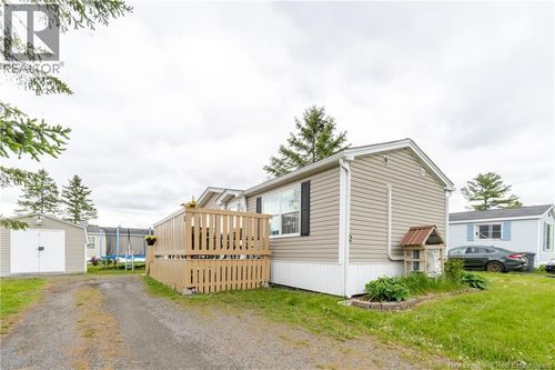 2 Wood Ave, Lincoln, NB, E3B6V5 | Card Image