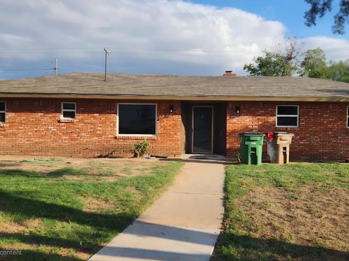 3617 Robin Hood Trl, San Angelo, TX, 76901-4820 | Card Image