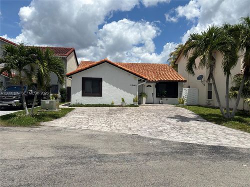 1-15167 Sw 94th Ter, Miami, FL, 33196-1209 | Card Image