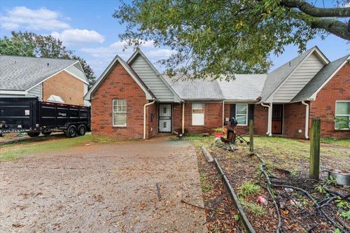 4572 Summer Creek Cv, Memphis, TN, 38141-0922 | Card Image