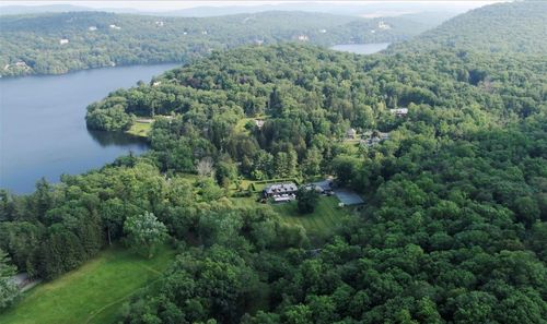 22 Brook Farm Rd, Tuxedo Park, NY, 10987-4118 | Card Image