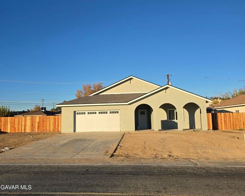 10401 N Loop Blvd, California City, CA, 93505-1588 | Card Image