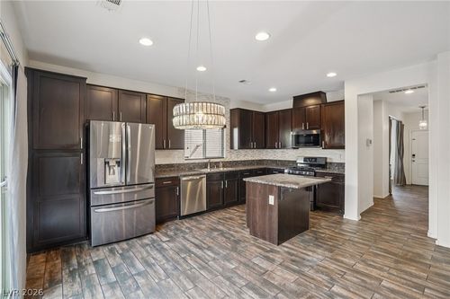 10612 Capitol Peak Ave, Las Vegas, NV, 89166-5033 | Card Image