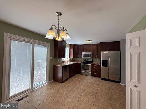 9027 Throgmorton Rd, PARKVILLE, MD, 21234-2064 | Card Image
