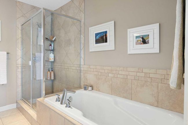 3531 3 Ave Sw, Home with 3 bedrooms, 3 bathrooms and 2 parking in Calgary AB | Image 20