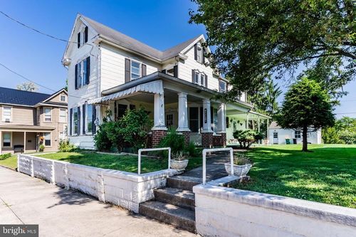 351 E E Catherine Street, CHAMBERSBURG, PA, 17201 | Card Image
