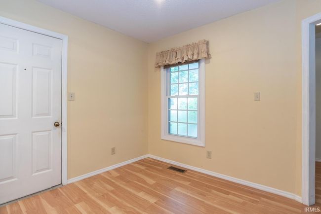 3718 S Grasstree Ct, Condo with 2 bedrooms, 2 bathrooms and null parking in Bloomington IN | Image 9