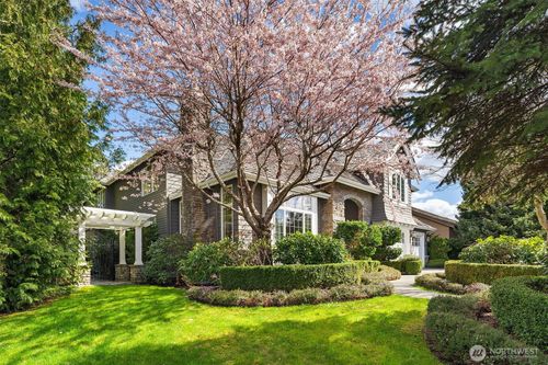 2330 279th Dr Se, Sammamish, WA, 98075-4115 | Card Image