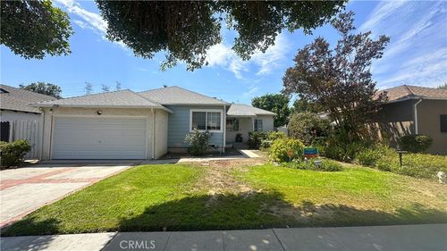 8951 Rhea Ave, Northridge, CA, 91324-3824 | Card Image