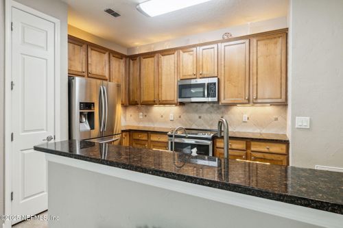 3302-9831 Del Webb Pkwy, Jacksonville, FL, 32256-5800 | Card Image