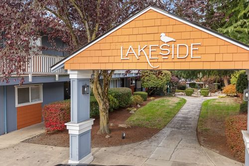 a204-713 75th St Se, Everett, WA, 98203-5626 | Card Image