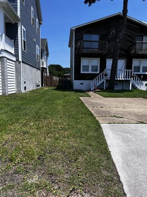 a-9518 18th Bay St, Norfolk, VA, 23518-6224 | Card Image